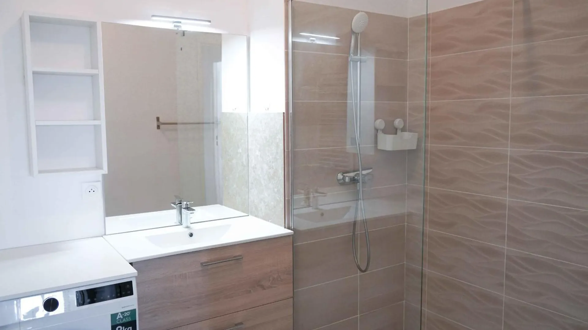 Apartment With Terrace Close To Beaches Cagnes-sur-Mer