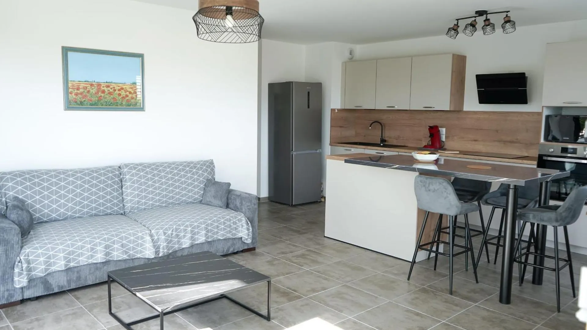 Apartment With Terrace Close To Beaches Cagnes-sur-Mer